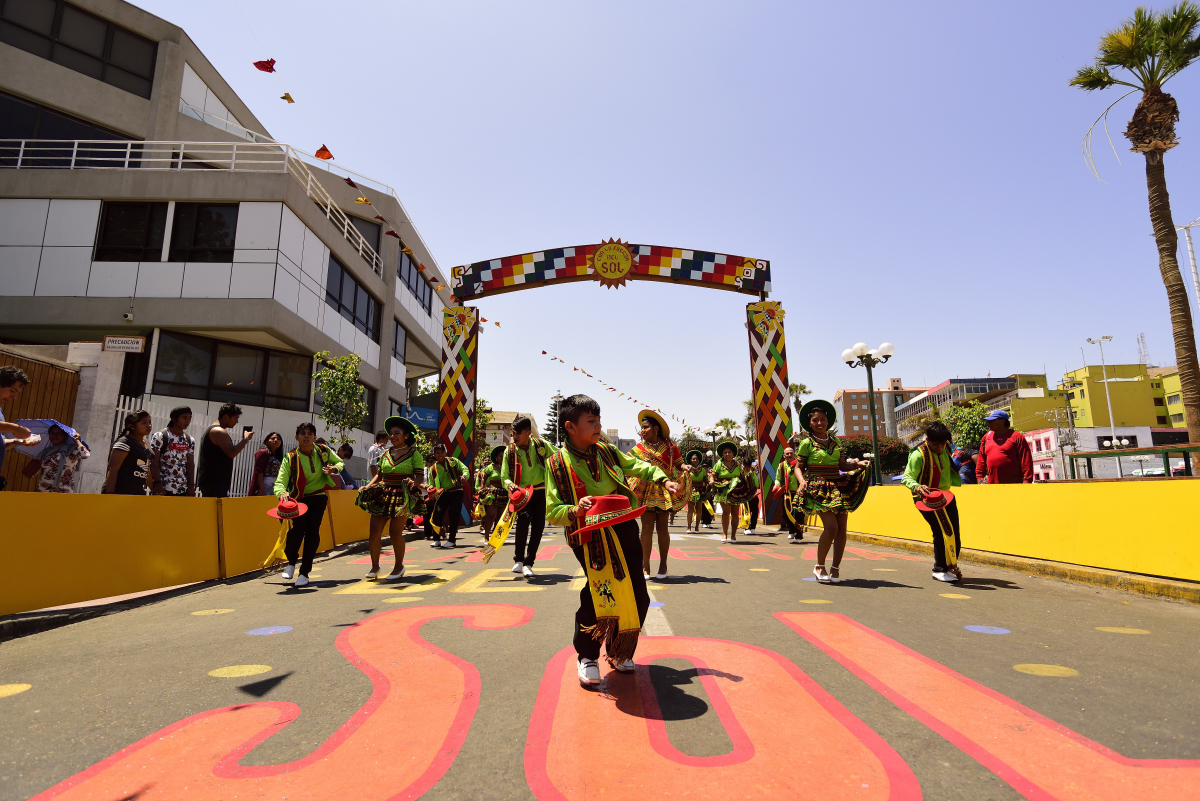 Carnaval con la fuerza del sol Arica- Grupo iMagno - Jaime Arellano
